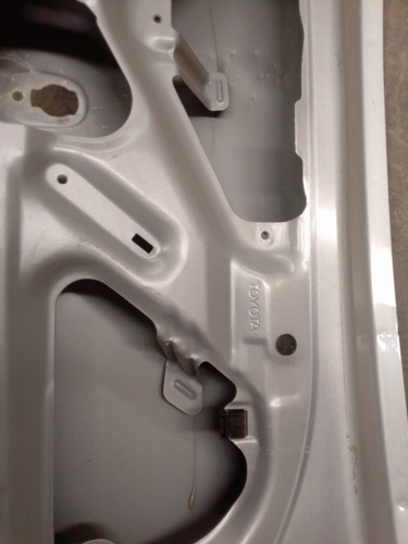 Compuerta Toyota Yaris Del 2001 Al 2005 (Usado)