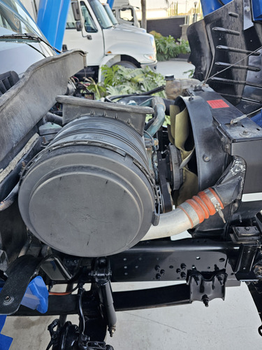 International 4300 Modelo 2013 Pipa De Agua 10,000 Litros