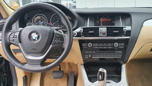 Imagem 8 de 10 de Bmw X3 (2.0) - 20i X-drive (4x4) - 2016