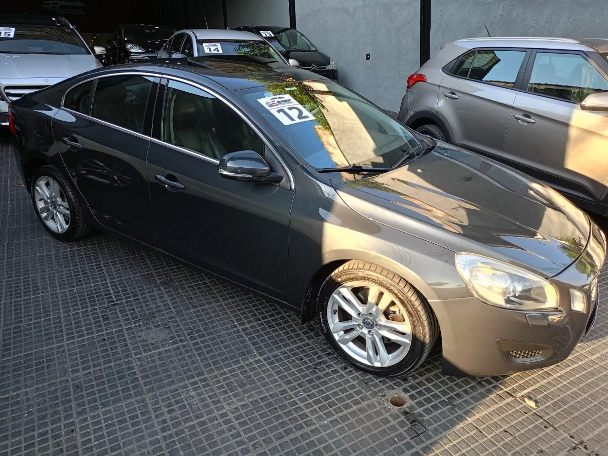 Volvo S60 2.0 T5 Dynamic 4p