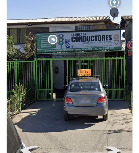 Casa Con Local Comercial 1d+2b Regularizada. Calle Av. Gabri