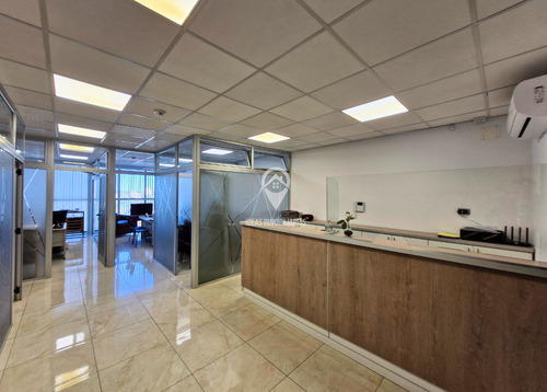 Oficina De Alto Nivel En Microcentro De La Ciudad De Neuquen