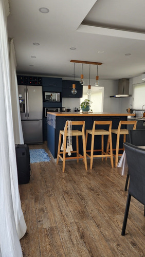 Casa En Venta Brandsen En Barrio Cerrado Con Pileta