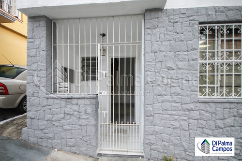 Sobrado Com 94 M² Na Região Do Cambuci - Dp2455
