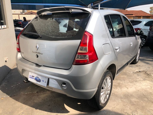 Imagem 11 de 11 de Renault Sandero 2012 1.0 16v Expression Hi-flex 5p