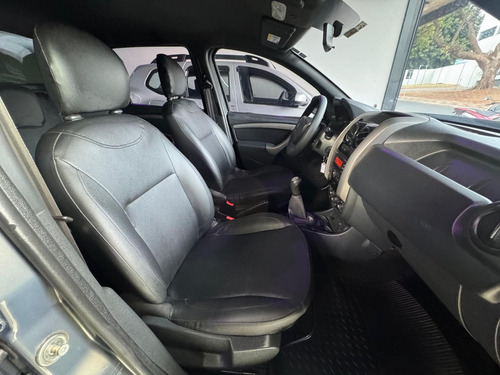 Renault Duster Oroch 1.6 16v Flex Expression 4p Manual