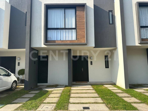 Renta Casa Fracc. Aurea, Toluca, México