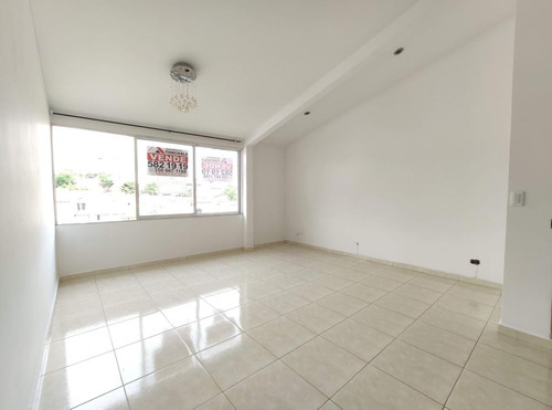 Apartamento En Venta En Los Patios. Cod V24458