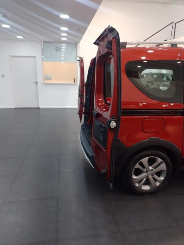 Imagen 6 de 25 de Renault Kangoo Stepway 1.5 Dci 0km Oferta Entrega Ya Opor Gr