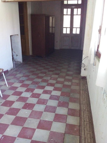 Casa En Venta - 4 Dormitorios 2 Baños 2 Cocheras - 800mts2 - Tres Arroyos