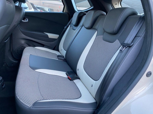 Imagem 8 de 15 de Renault Captur Intense 1.6 Cvt Xtronic