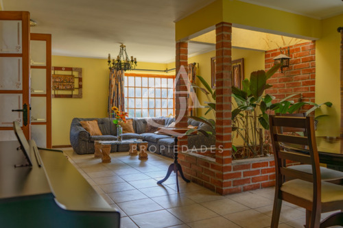 Casa En Venta Loteo San Guillermo, Talca.