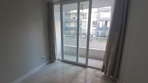 Depto Amplio , 2 Dormitorios , 2 Baños , Living Comedor
