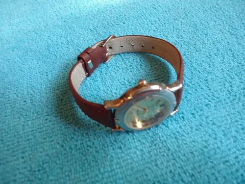 Pierre nicol quartz watch deals