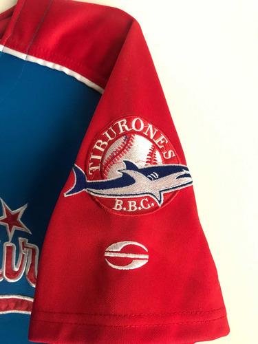 Imagen 4 de 5 de Camisa De Los Tiburones De La Guaira