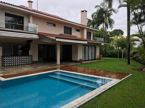 Alphaville 02 | Casa À Venda | Aconchegante | 4 Suítes Com Armários | Piscina Com Raia E Deck - Cnc1147