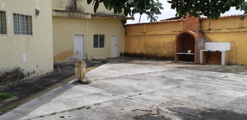 Imagen 13 de 16 de Oferton Casa Quinta, Altos De Barinas, 640 M2 Construcción