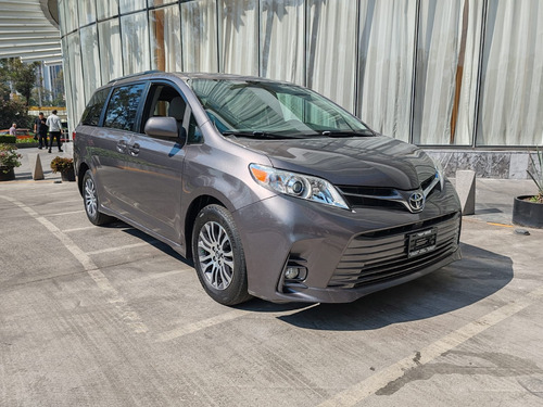 Toyota Sienna 3.5 Xle At
