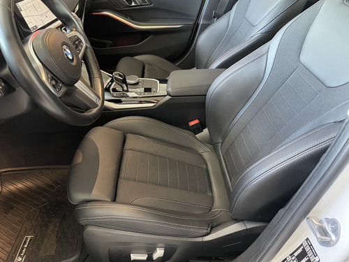 BMW Serie 3 3.0 330i Sedan Sport Line 252cv