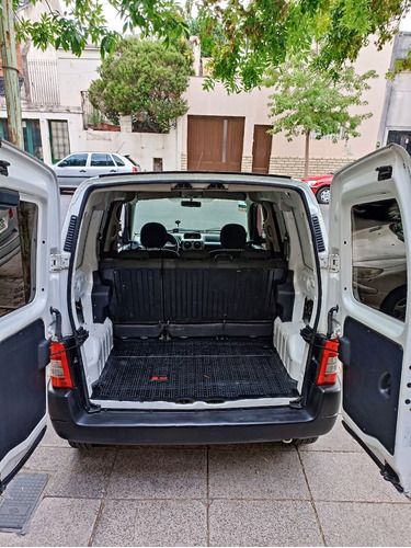 Imagen 12 de 24 de Peugeot Partner 2015 1.6 Hdi Furgon 5as Doble Puerta Lateral