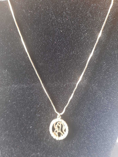 Imagem 3 de 3 de Veneziana 45cm Mae Maria Cravej.alta Fusao