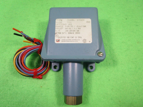 New United Electric Ue H100-702 9545 Pressure Switch Opt Ccr