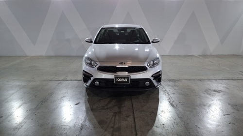 Kia Forte 2.0 L Ivt