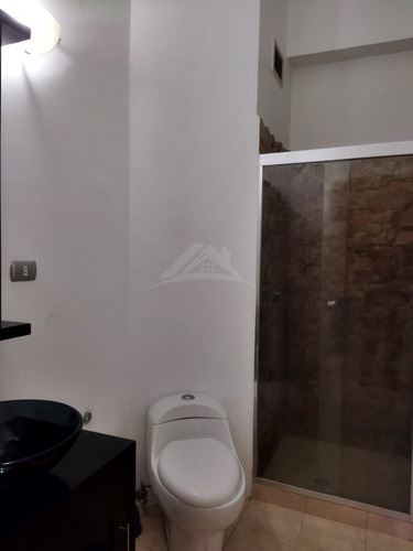 Imagen 6 de 13 de Vendo Apartamento Residencias La Datilera. Calle Arismendi Lechería