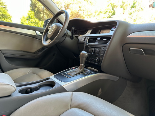 Imagen 6 de 8 de Audi A4 1.8 Tfsi Plus Multitronic 75.000km