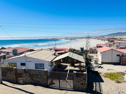 Excelente Oportunidad De Inversión En Zona Costera. 2 Casas