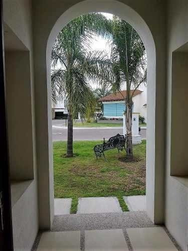 Imagen 8 de 14 de Residencia Amueblada En Jurica, Alberca, 3 Recs, Jardín Lujo