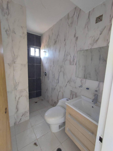 Imagen 10 de 16 de Yasmin Roa En Venta Hermoso Penthouse En Venta En Manantial Naguanagua (130 M2) Cod 449642