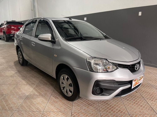 Imagem 3 de 7 de Toyota Etios Sedan X-at 1.5 16v Flex