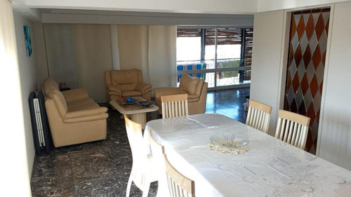 Luminoso Semipiso De 5 Ambientes Con Balcón Y Vista Abierta En Venta - Barrio Norte