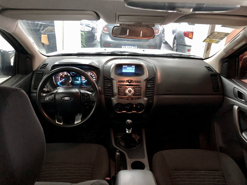 Ford Ranger 3.2 Dc Xls 4x2 2015 Bien Equipada