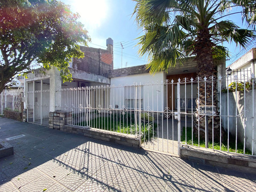 Venta Casa 4 Ambientes Villa Luzuriaga 