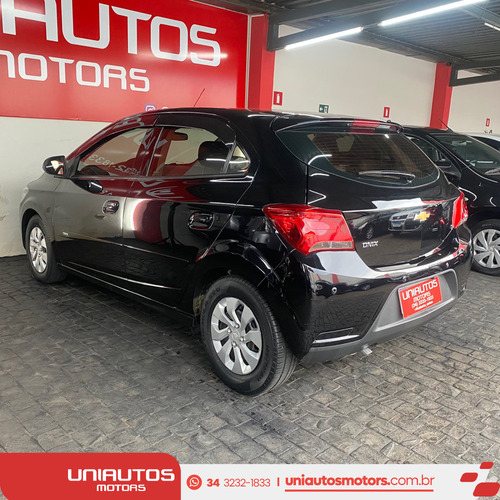 Chevrolet Onix HATCH LT 1.0 8V FLEXPOWER 5P MEC.