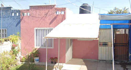 Casa En Remate-cto El Salvador, Hacienda Santa Fe, Tlajomulco De Zuñiga, Jalisco. -jcbb9