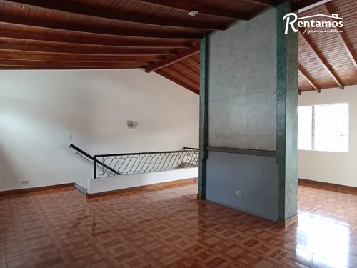 Casa En Arriendo En San Joaquín. Cod A11645