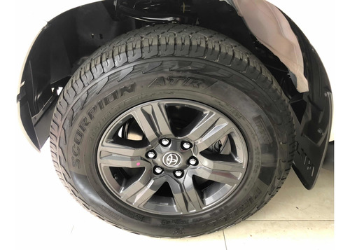 Imagen 10 de 11 de Toyota Hilux Pick Up