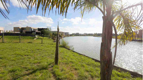 Lote En Barrio Lagos De Canning I A La Laguna