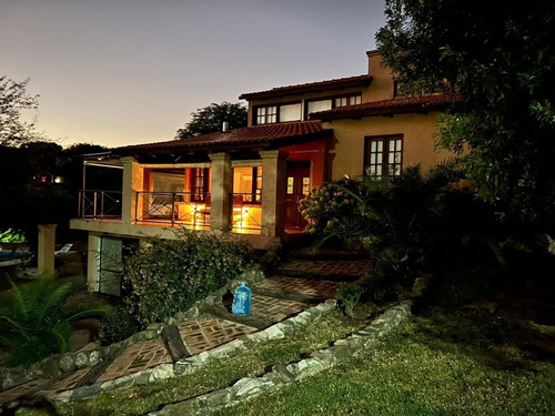 Hermosa Casa 3 Dormitorios Con Vista A Las Sierras