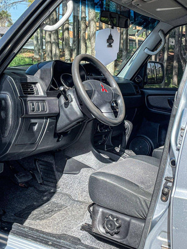 Imagem 3 de 8 de Mitsubishi Pajero Tr4 Tr4