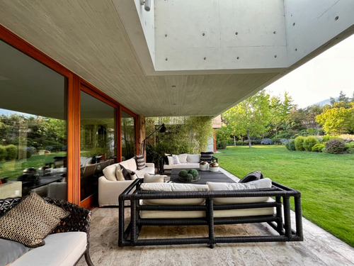 Gran Casa Estilo Mediterránea Excelente Ubicación