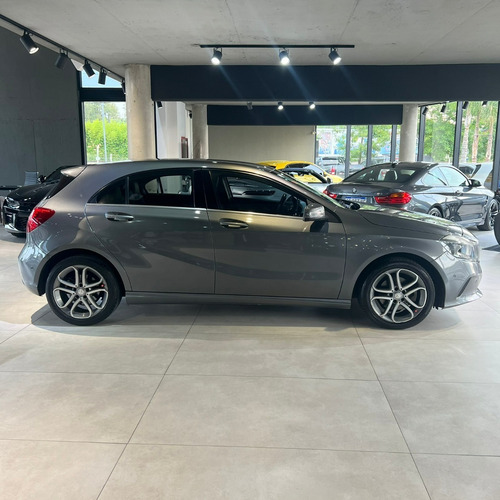 Imagen 8 de 17 de Mercedes-benz Clase A 1.6 A200 Urban 156cv