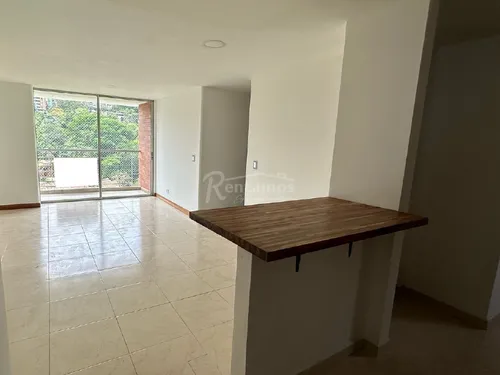 Apartamento En Arriendo En Cumbres. Cod A776085