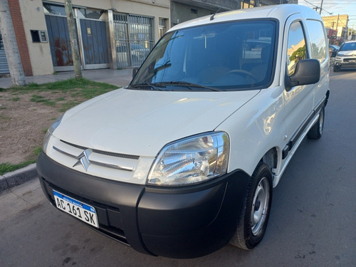 Imagen 1 de 9 de Peugeot Partner 2018 1.6 Furgon Confort