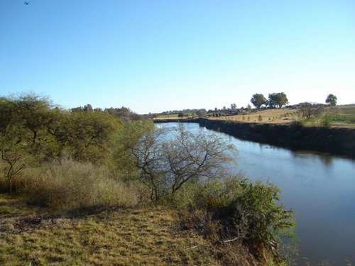 Chacra Sobre El Rio En Barrio Privado. Retasada !!!