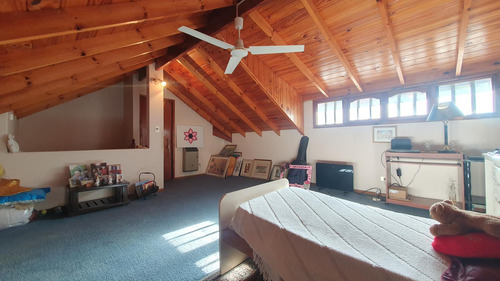 Venta - Chalet Cuatro Ambientes Con Garage Y Patio - Viamonte 4390