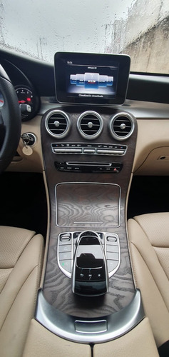 Imagen 13 de 15 de Mercedes-benz Clase Glc 2018 2.0 300 Off Road At